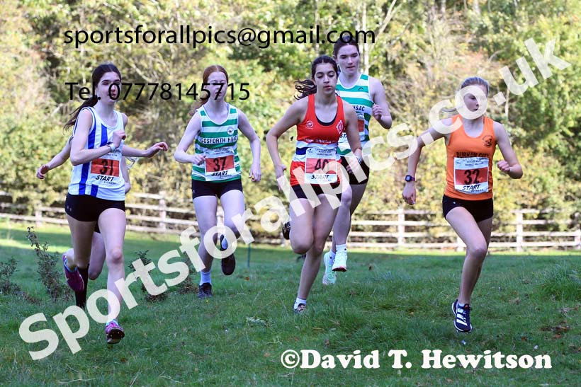 Womens under-17s and under-20s, 2022 NECAA Cross Country Relays, Thornley Hall Farm, Peterlee, County Durham, October 15th. Photo: David T. Hewitson/Sports for All Pics